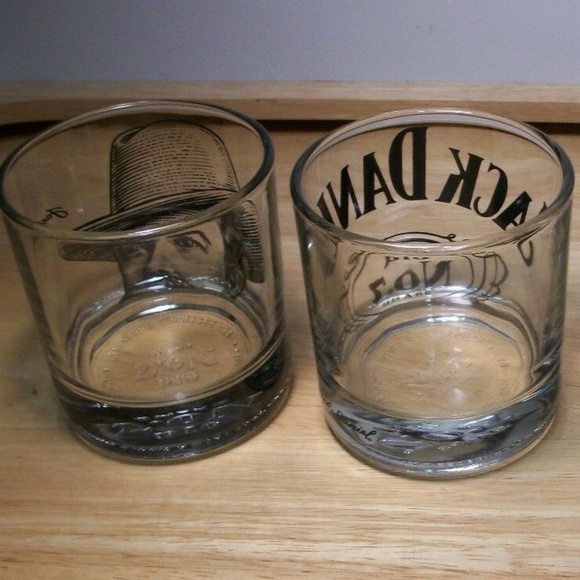 𝅺jack Daniels Old No. 7 Rocks Glasses set of 2 - Picture 2 of 3